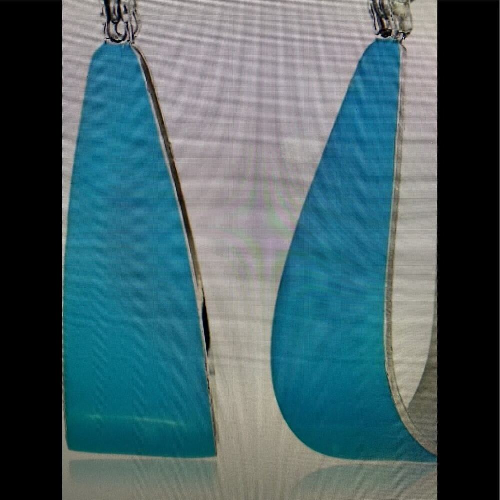 NEW BCBGeneration Sculptural hoop earrings turquoise